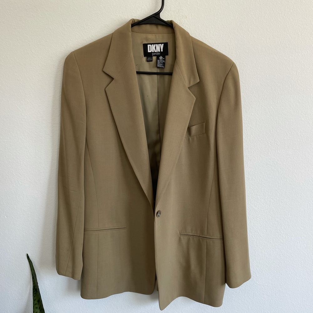 DKNY blazer 
Size 12